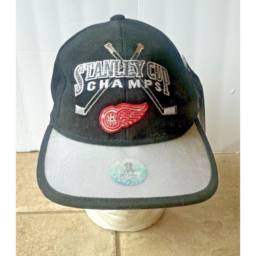 Detroit Red Wings 1998 Stanley Cup Champions Locker Room‎ Hat Cap 98 Champs NOS